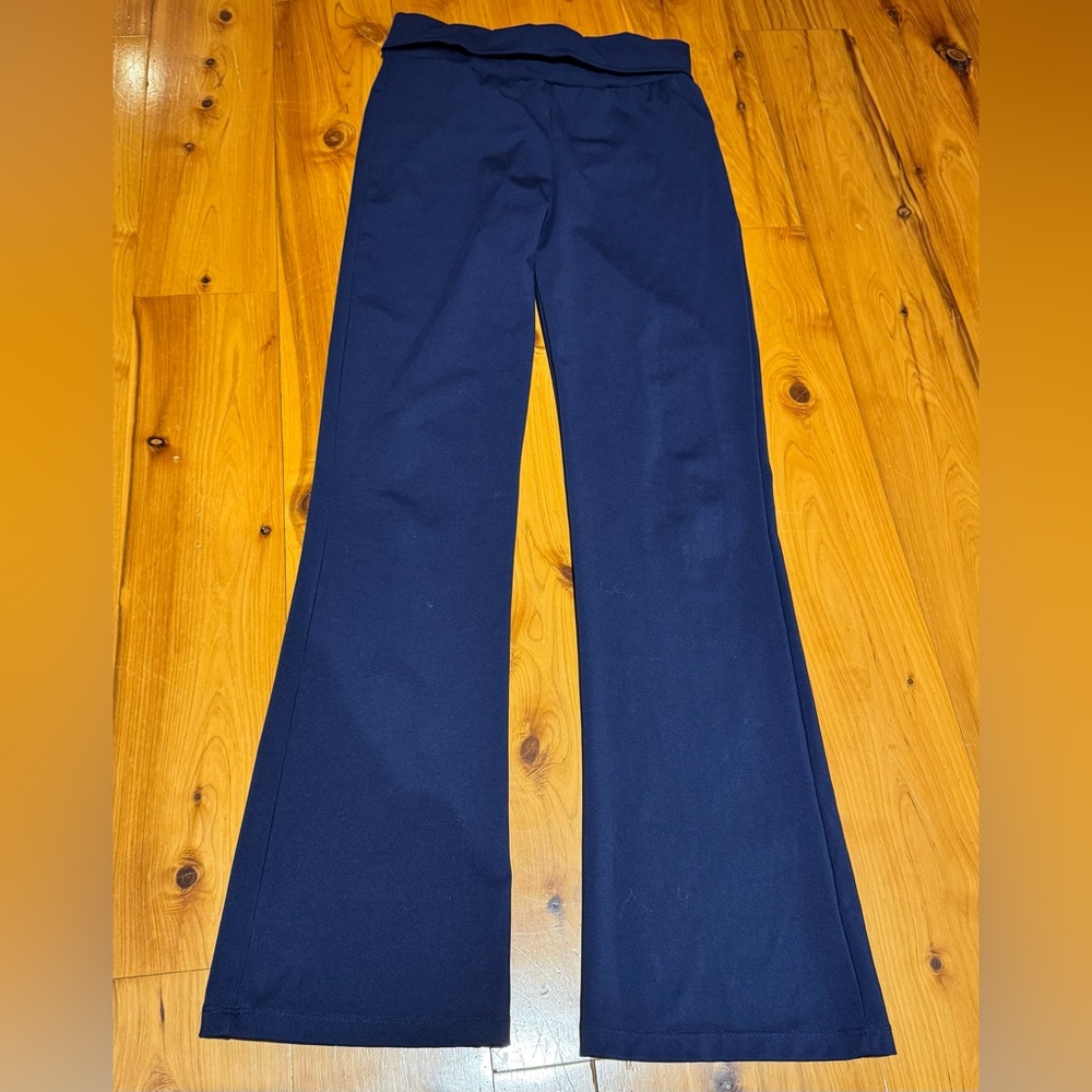 We Wander Navy Flair Leggings